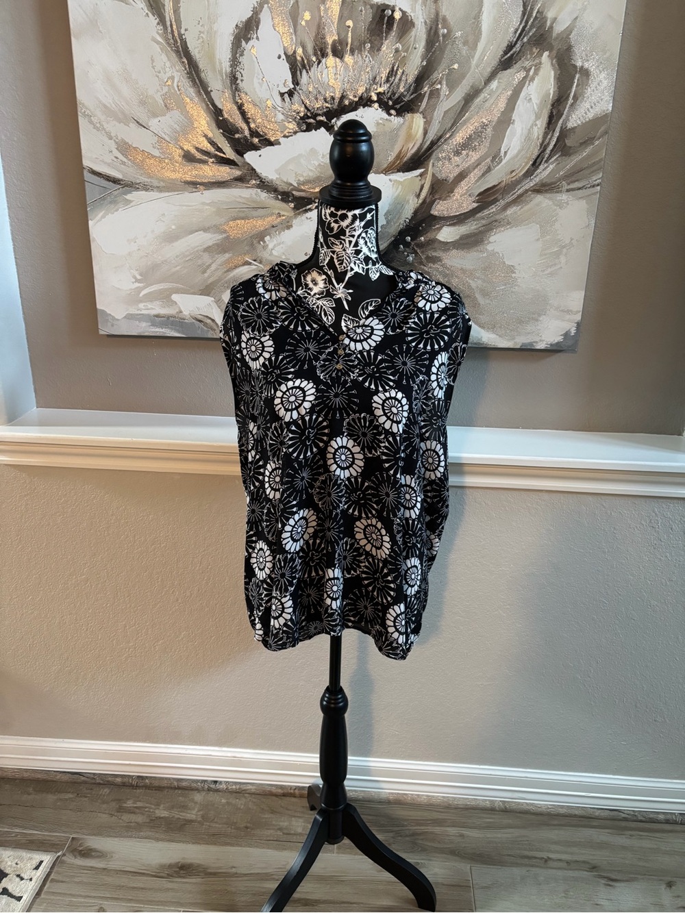 LOFT Black Tank Top with White Daisy Burst Print